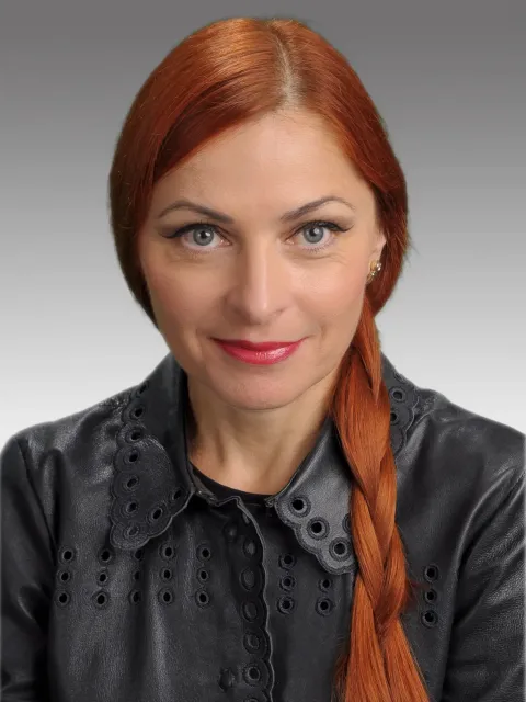 Mag. Elena Hölzl